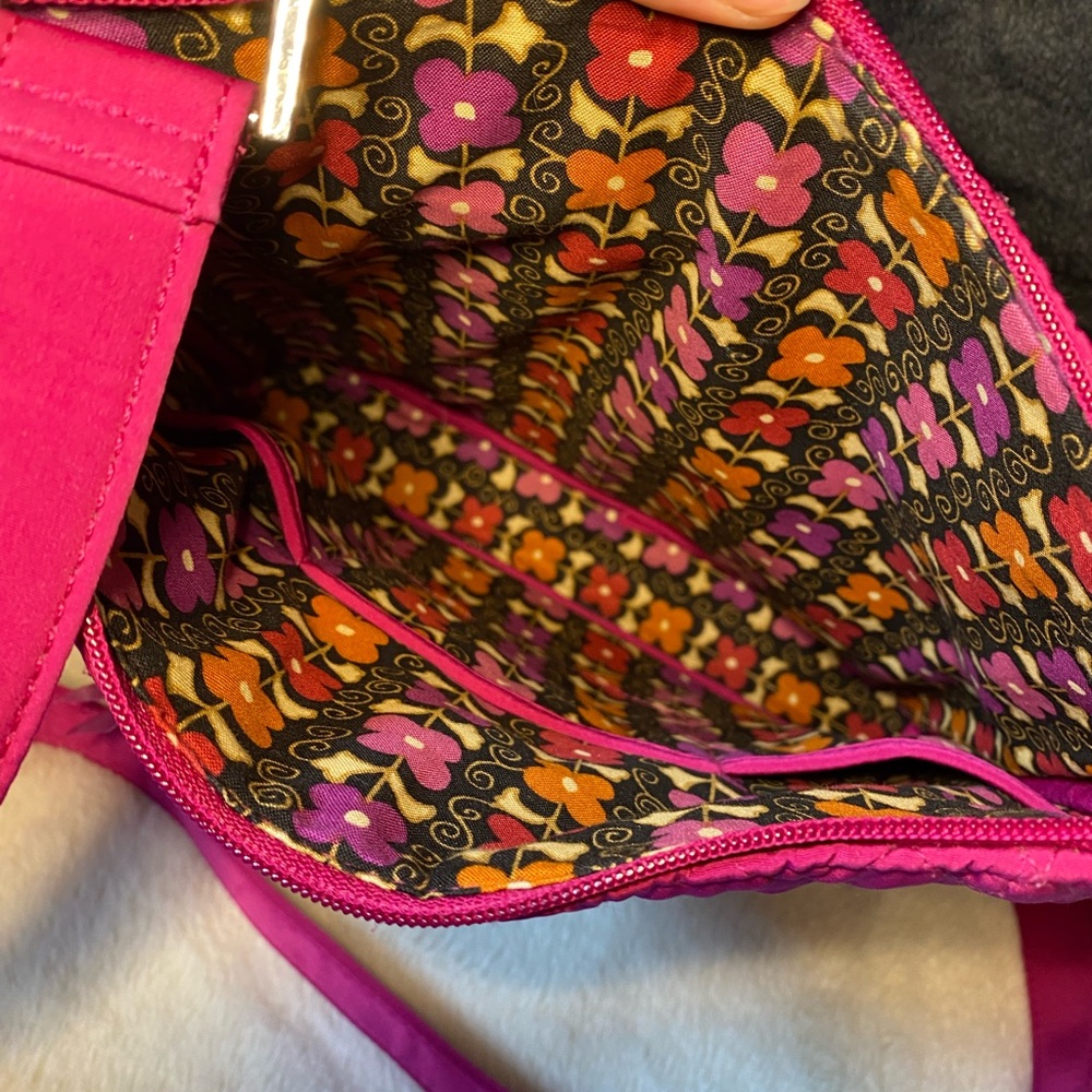 SOLD Vera Bradley Magenta Hipster Bag EUC - Picture 8 of 8